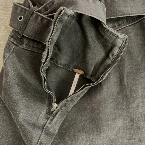 Free People Belted Zip Denim Mini Skirt Size 6 Washed Black Color - Picture 5 of 8